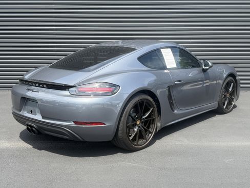 Certified 2025 Porsche 718 Cayman RWD image 9