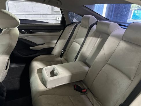 Used 2018 Honda Accord LX image 8