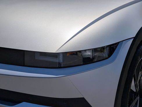 Certified 2025 Hyundai Ioniq 5 SEL RWD image 9