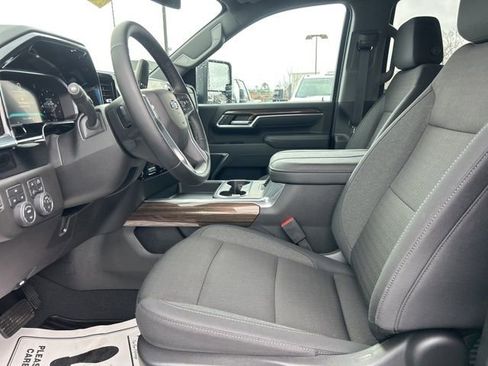 New 2026 Chevrolet Silverado 2500 LT w/ Trail Boss Package AWD/4WD image 15