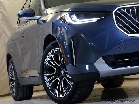 Used 2025 BMW X3 xDrive30i image 4