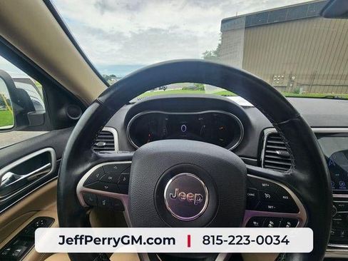 Used 2019 Jeep Grand Cherokee Limited w/ Luxury Group II AWD/4WD image 23