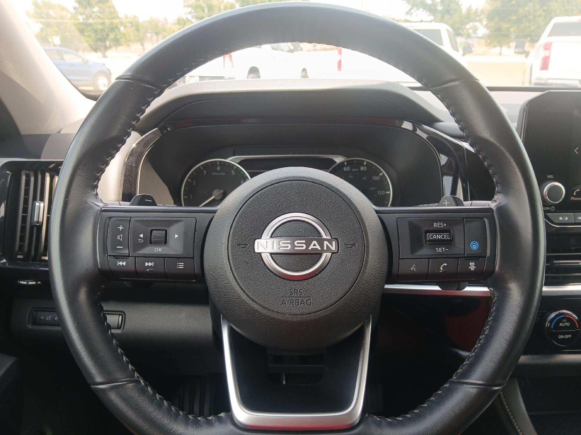 Used 2025 Nissan Pathfinder SV FWD image 25