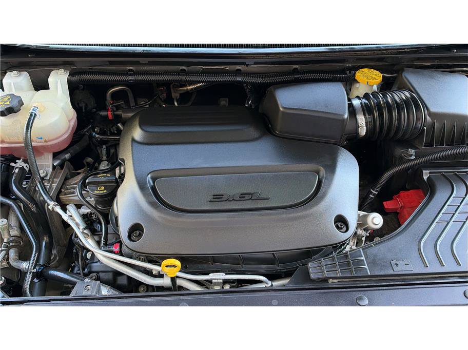 Used 2025 Chrysler Pacifica Select FWD image 43