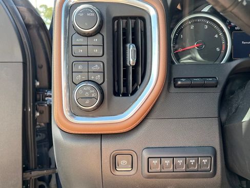 Used 2023 Chevrolet Silverado 3500 High Country w/ Z71 Off-Road Package AWD/4WD image 19
