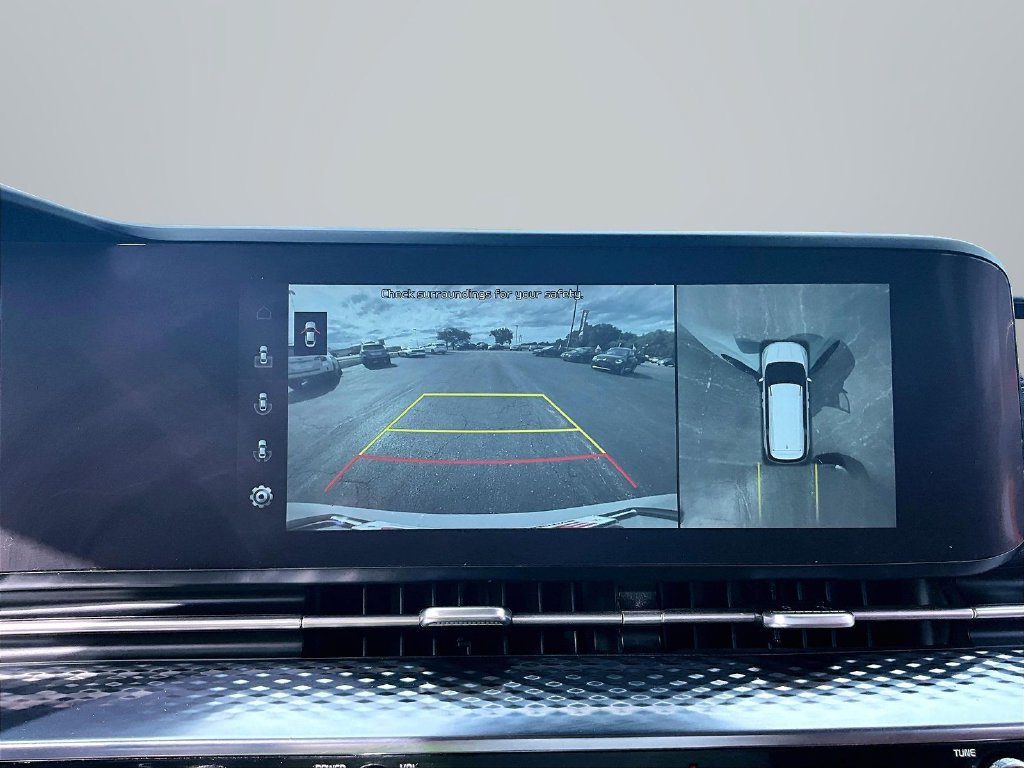 Used 2022 Kia Carnival SX Prestige FWD image 21