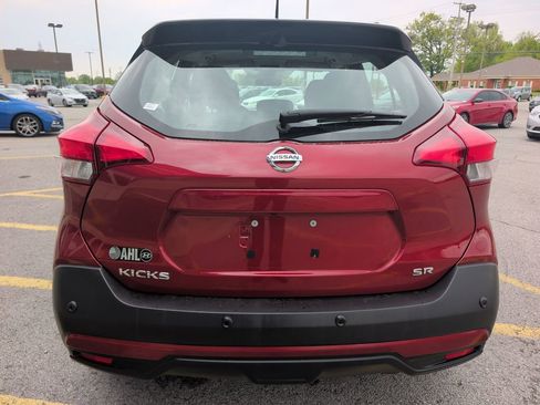 Used 2020 Nissan Kicks SR FWD image 5