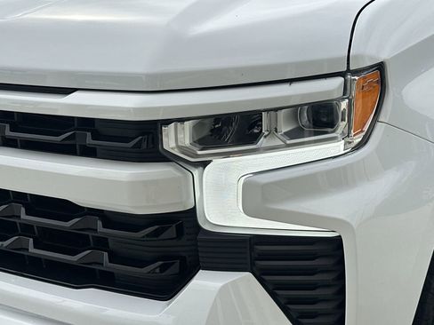 Used 2023 Chevrolet Silverado 1500 RST w/ Z71 Off-Road Package AWD/4WD image 11