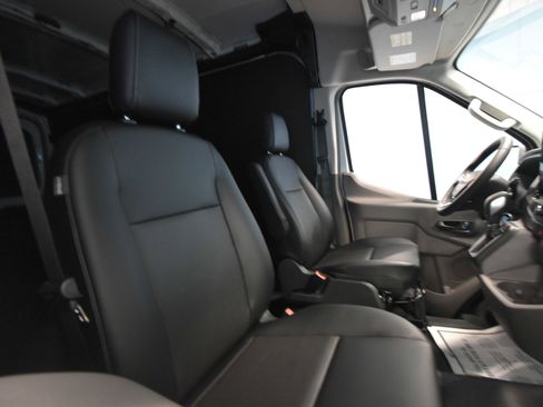 New 2026 Ford Transit 250 148 Medium Roof w/ Load Area Protection Package image 19