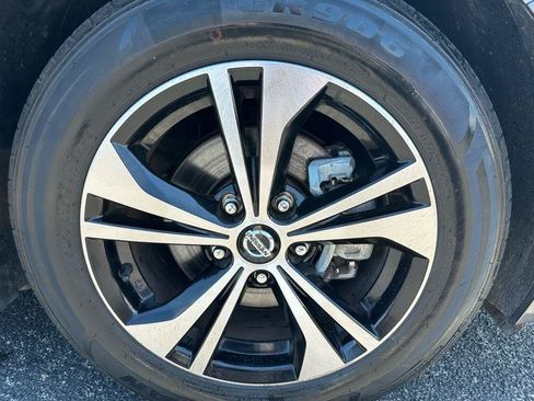 Used 2023 Nissan Sentra SV FWD image 28