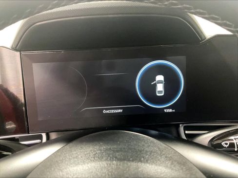 Used 2022 Hyundai Elantra Limited image 25