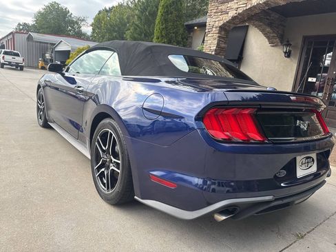 Used 2020 Ford Mustang Premium RWD image 3