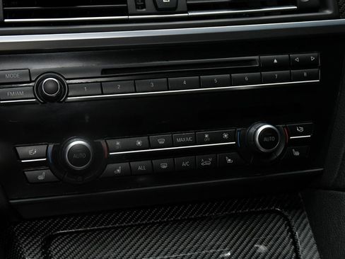 Used 2013 BMW M6 Coupe image 21