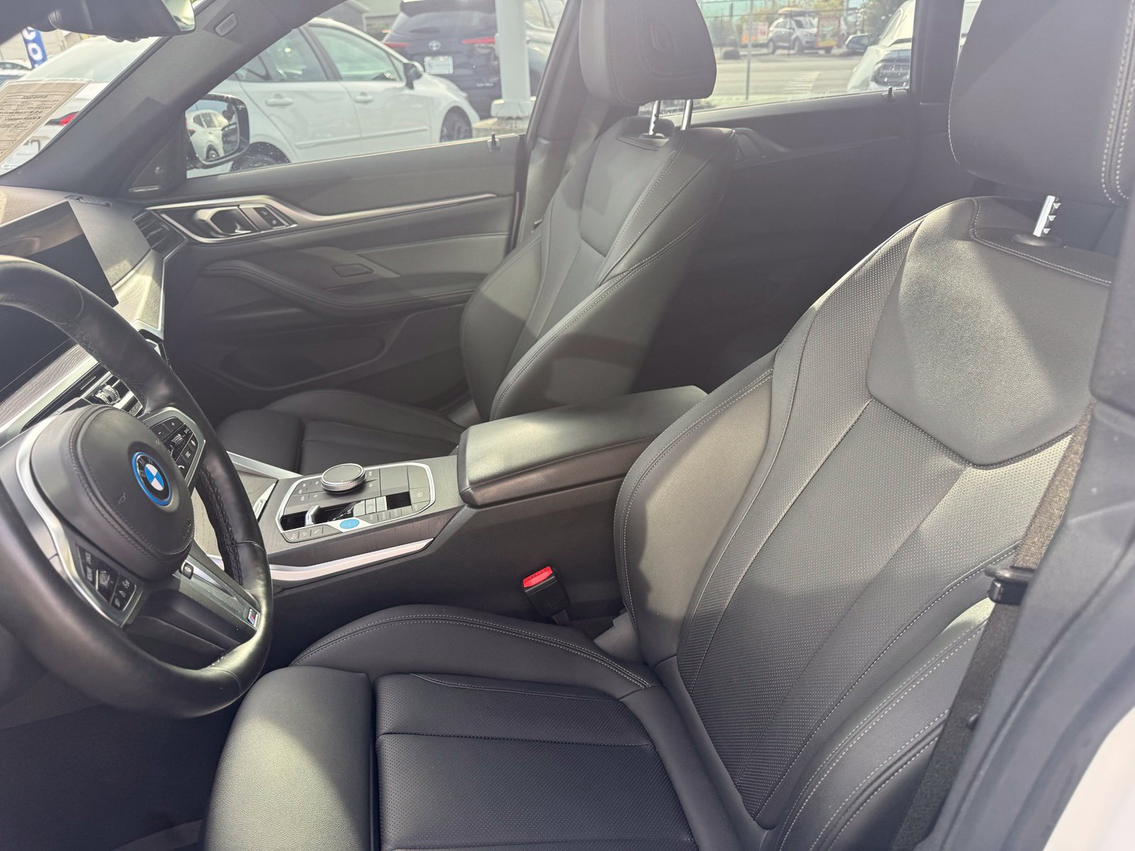 Used 2023 BMW i4 eDrive40 w/ M Sport Package RWD image 11