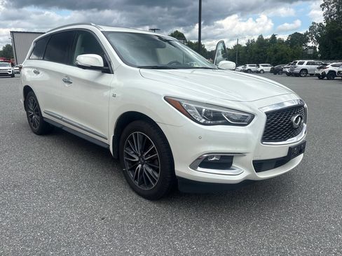 Used 2018 INFINITI QX60 Luxe w/ Premium Plus Package AWD/4WD image 3