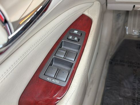 Used 2011 Lexus LS 460 w/ Comfort Pkg RWD image 19