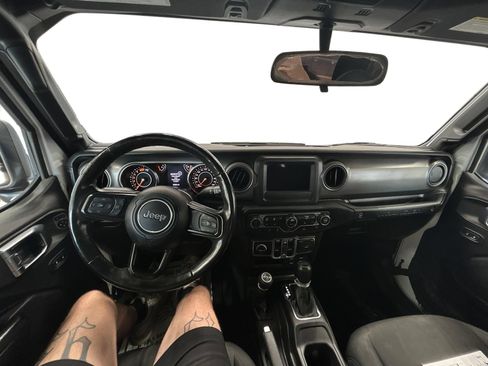 Used 2022 Jeep Wrangler Unlimited Sport AWD/4WD image 19