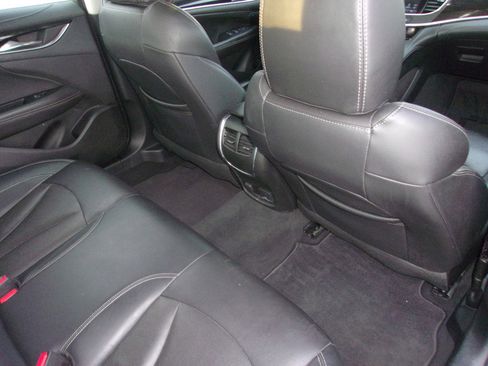 Used 2017 Buick LaCrosse Premium image 14