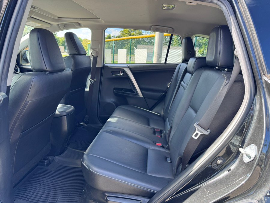 Used 2016 Toyota RAV4 Limited AWD/4WD image 9