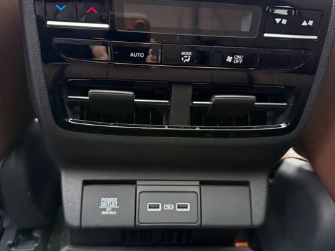 Certified 2023 Acura MDX SH-AWD w/ Technology Package image 14