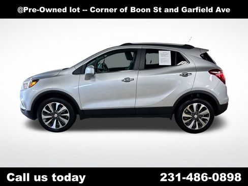 Used 2022 Buick Encore Preferred w/ Safety Package AWD/4WD image 2