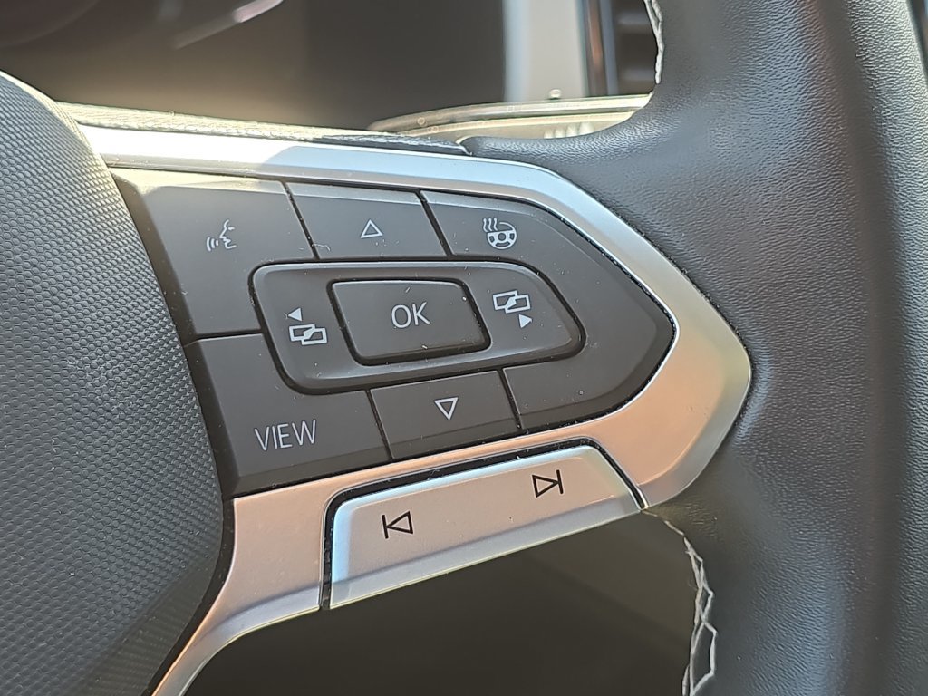 Used 2022 Volkswagen Atlas SEL AWD/4WD image 13