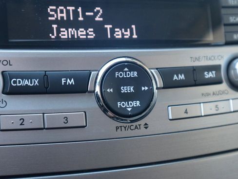 Used 2011 Subaru Outback 2.5i Limited w/ PWR Moonroof Pkg AWD/4WD image 66