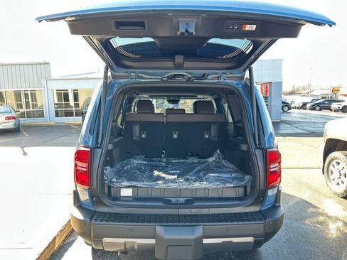 New 2026 Toyota Land Cruiser AWD/4WD image 9