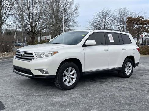 Used 2013 Toyota Highlander Plus image 1