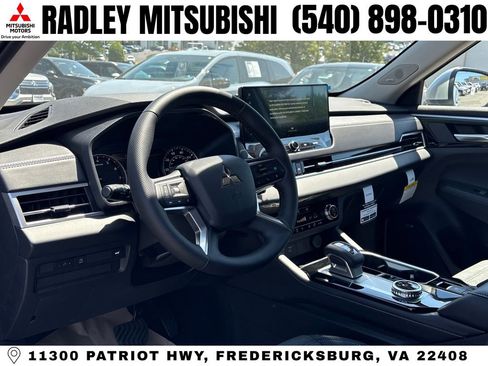 New 2026 Mitsubishi Outlander SE AWD/4WD image 4