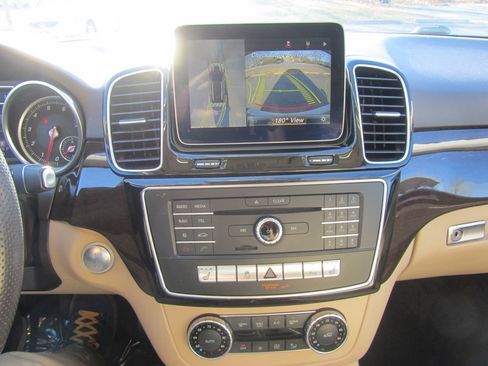 Used 2017 Mercedes-Benz GLE 350 image 16