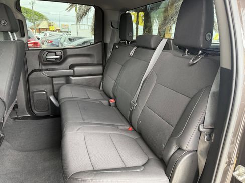 Used 2021 Chevrolet Silverado 1500 Custom image 11