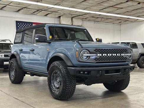 Used 2023 Ford Bronco Badlands AWD/4WD image 1