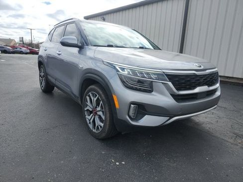 Used 2021 Kia Seltos SX w/ SX Sunroof Package image 4