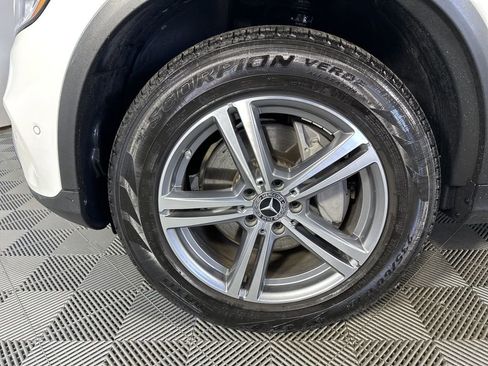 Used 2021 Mercedes-Benz GLC 300 4MATIC image 5