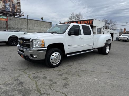 Used 2011 Chevrolet Silverado 3500 LTZ w/ LTZ Plus Package image 2