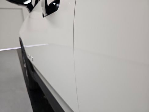 Used 2023 Rivian R1S Adventure image 38