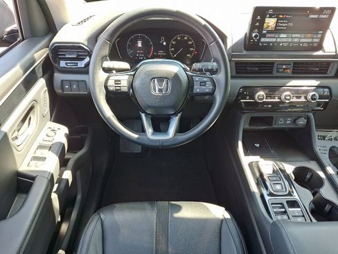 Certified 2023 Honda Pilot EX-L image 11