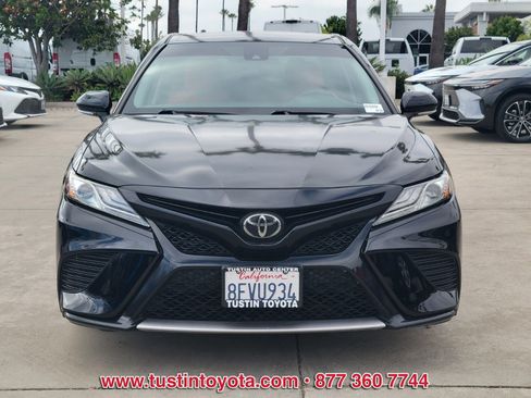 Certified 2019 Toyota Camry XSE FWD image 8