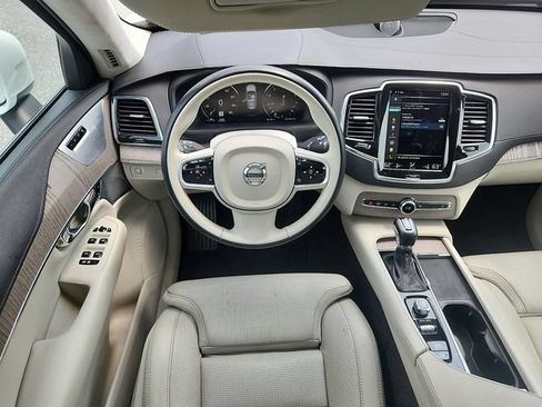 Used 2021 Volvo XC90 T6 Inscription AWD/4WD image 11