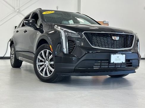 Used 2023 Cadillac XT4 Sport image 2