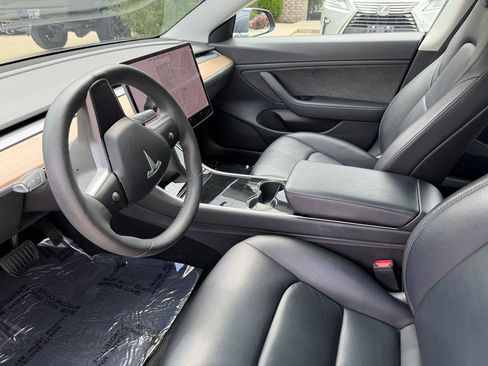 Used 2020 Tesla Model 3 Long Range AWD/4WD image 9