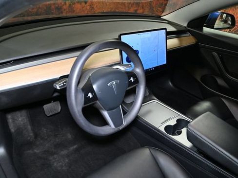 Used 2021 Tesla Model 3 Standard Range Plus RWD image 19