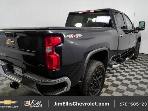 Certified 2024 Chevrolet Silverado 2500 LTZ w/ LTZ Convenience Package AWD/4WD image 3