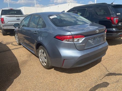 Used 2024 Toyota Corolla LE image 6