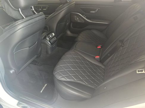 Used 2021 Mercedes-Benz S 580 4MATIC Sedan w/ AMG Line image 12