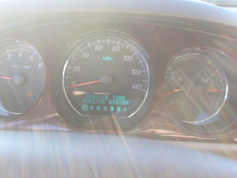 Used 2007 Buick Lucerne CXL image 18