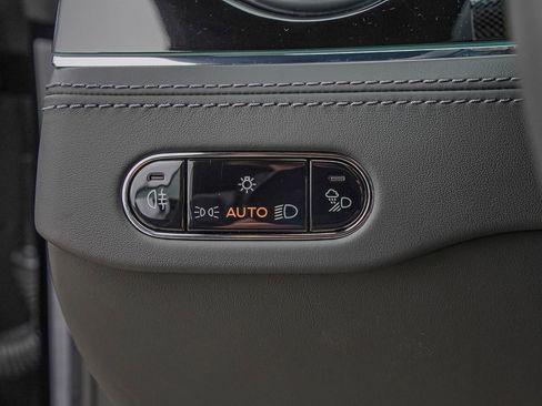 Used 2024 Bentley Continental GT image 34