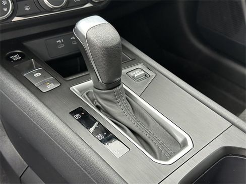 New 2026 Nissan Kicks S image 24