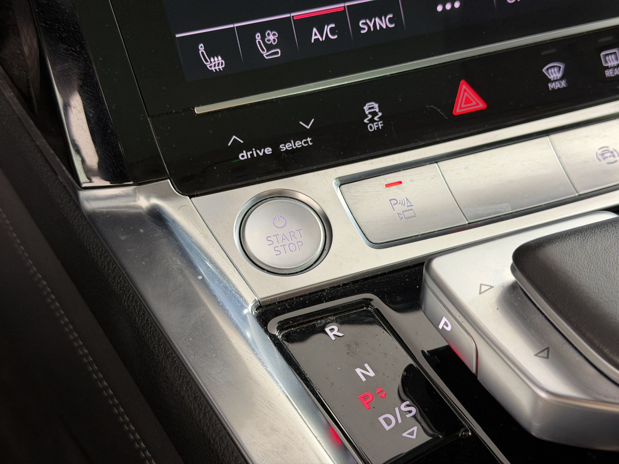 Used 2019 Audi e-tron Premium Plus AWD/4WD image 17